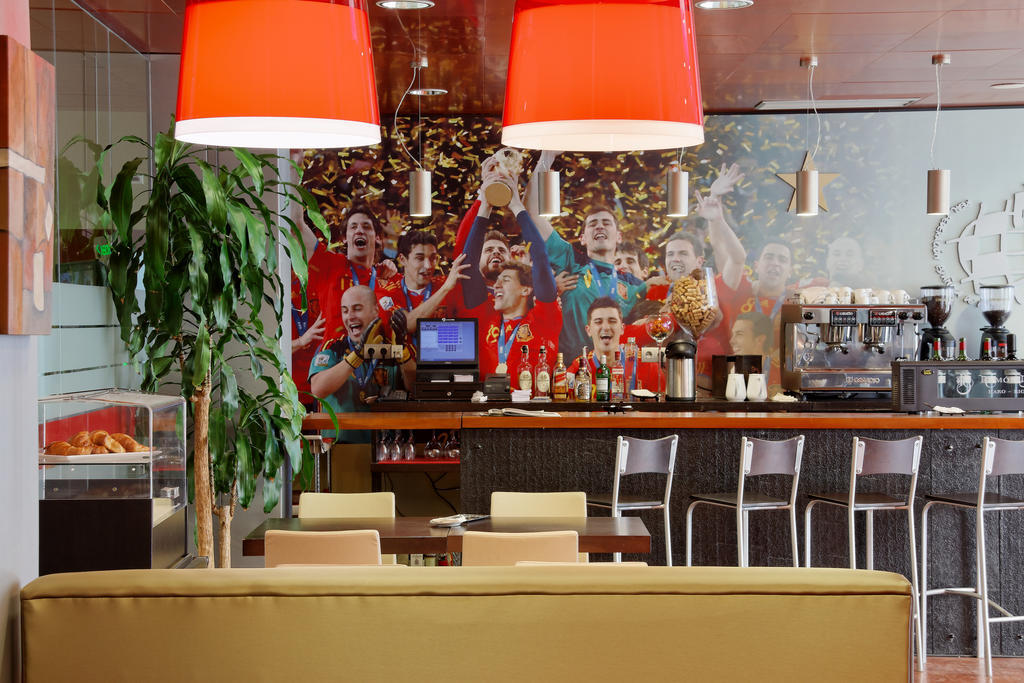 Hotelsefutbol Las Rozas de Madrid Bagian luar foto