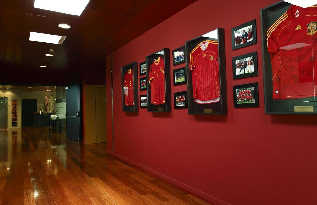 Hotelsefutbol Las Rozas de Madrid Bagian luar foto